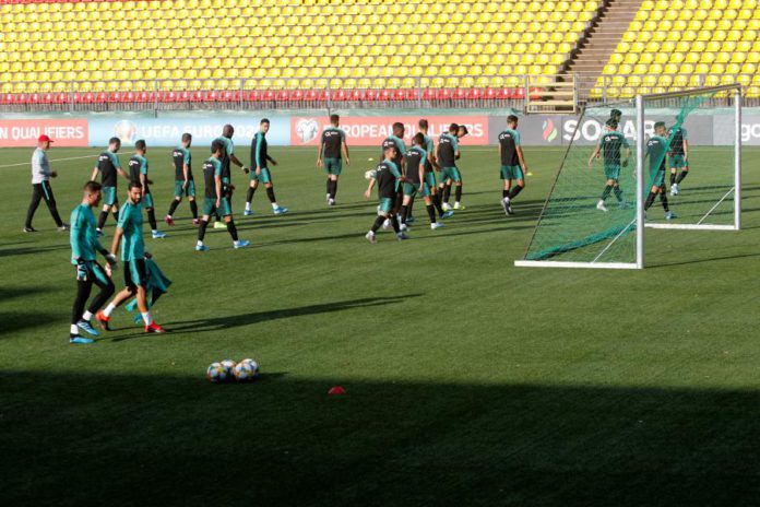 27005047.jpg