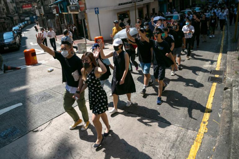 HUMAN RIGHTS WATCH CONDENA DETENÇÕES DE ATIVISTAS NA CHINA QUE APOIAM PROTESTOS EM HONG KONG