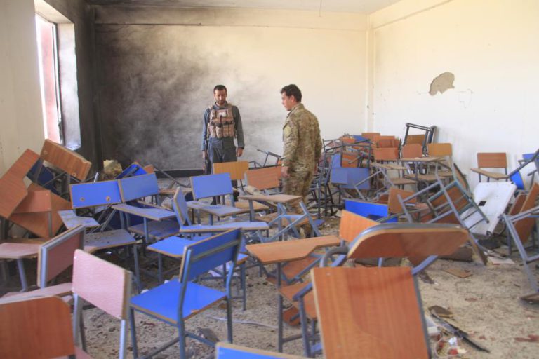 PELO MENOS 23 ESTUDANTES FERIDOS EM ATAQUE A BOMBA EM UNIVERSIDADE AFEGÃ