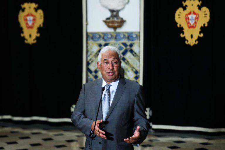 COSTA AFIRMA QUE PS NÃO VAI ASSINAR ACORDOS ESCRITOS DE LEGISLATURA