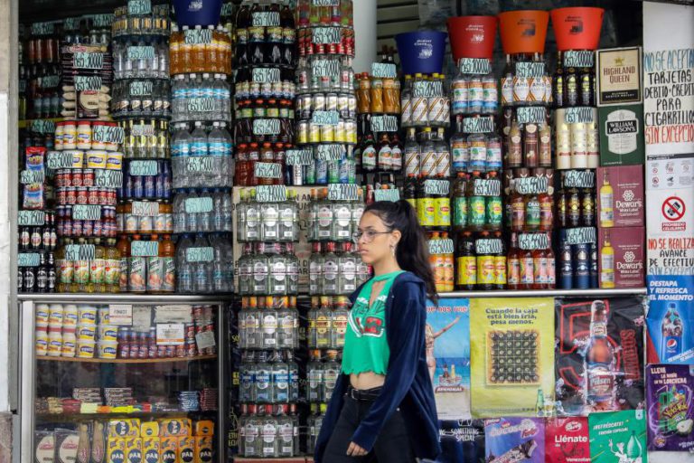 ECONOMIA DA VENEZUELA CAIU 26,8% NO PRIMEIRO TRIMESTRE — OFICIAL