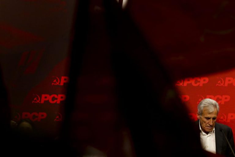 JERÓNIMO ACUSA PS DE DENEGRIR “HONESTIDADE E COMPETÊNCIA” CDU NA AUTARQUIA DE ALMADA