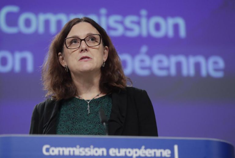 BRUXELAS AMEAÇA RETALIAR NO CASO BOEING/AIRBUS