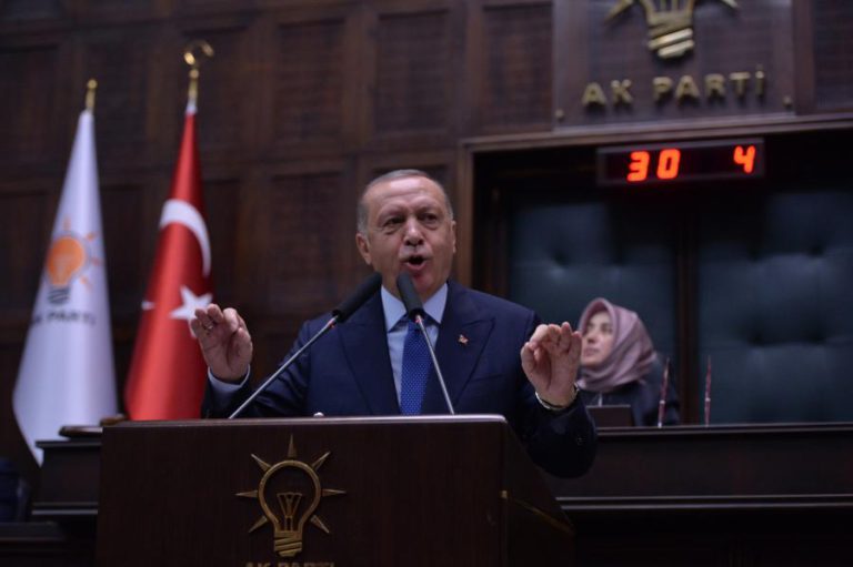 SÍRIA: ERDOGAN EXCLUI QUALQUER NEGOCIAÇÃO COM FORÇAS CURDAS