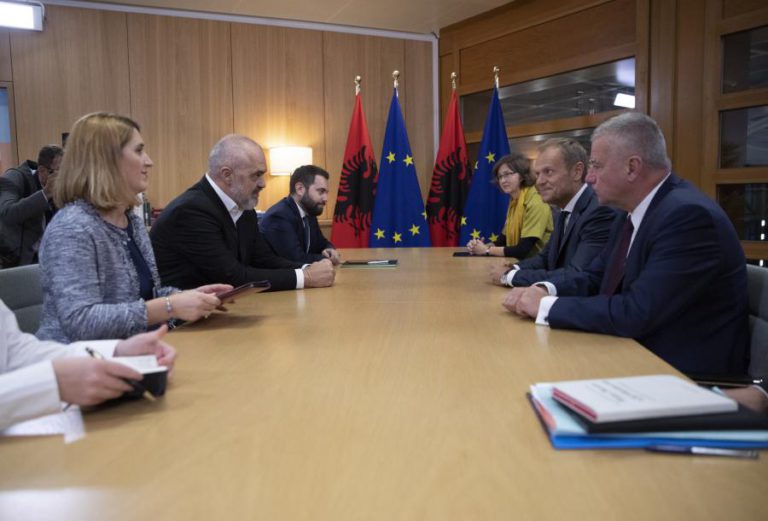 CONSELHO EUROPEU SEM CONSENSO SOBRE NEGOCIAÇÕES DE ADESÃO COM MACEDÓNIA DO NORTE E ALBÂNIA