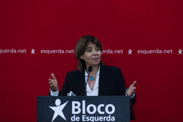 BE ADMITE PROPOR ALTERAÇÕES PARA MELLHORAR “CONCRETIZAÇÃO” DO VOTO DOS EMIGRANTES