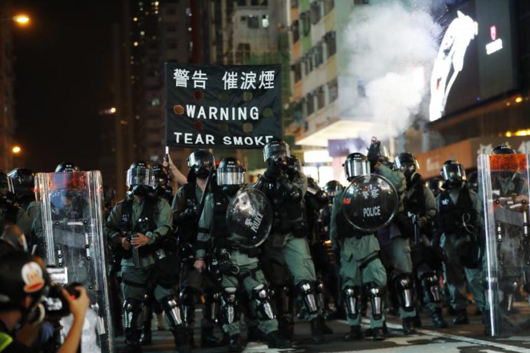 SUPREMO TRIBUNAL DE HONG KONG EMITE PROVIDÊNCIA CAUTELAR PARA IMPEDIR ASSÉDIO ONLINE A POLÍCIAS