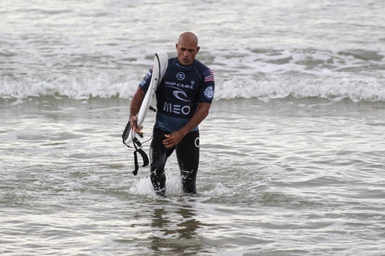 PRÓXIMA CHAMADA NA PROVA DA ELITE DO SURF EM PENICHE ADIADA PARA SEXTA-FEIRA