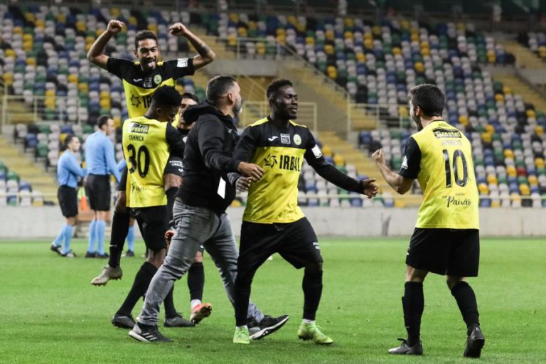 BEIRA-MAR VENCE NOS PENÁLTIS E AFASTA MARÍTIMO DA TAÇA DE PORTUGAL