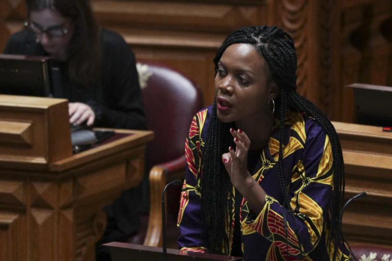 LIVRE PEDE MAIS ATENÇÃO PARA IMIGRANTES E MINORIAS ÉTNICAS EM PORTUGAL