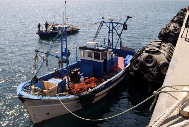 TRÊS PESCADORES RESGATADOS AO LARGO DE SINES