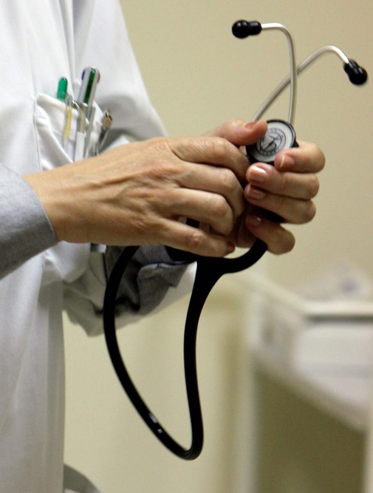 RELATÓRIO APONTA INCAPACIDADE DO SNS PARA GESTÃO ESTRATÉGICA DOS RECURSOS HUMANOS