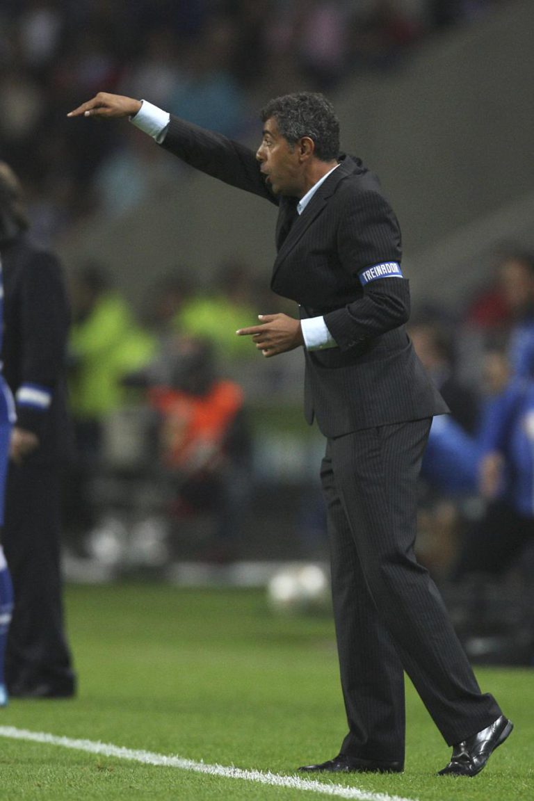 JOÃO CARLOS PEREIRA É O NOVO TREINADOR DA ACADÉMICA