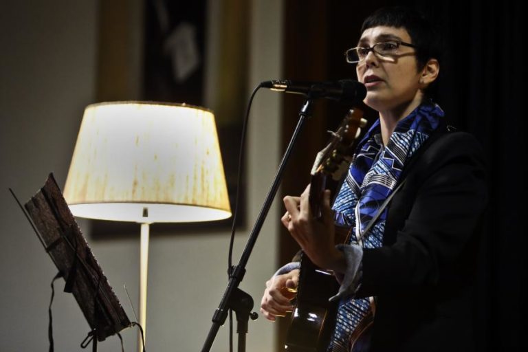 CONCERTO DE ADRIANA CALCANHOTTO ABRE HOJE EM BEJA FESTIVAL DE ARTES NO FEMININO