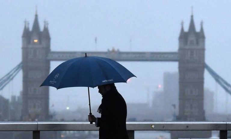 POLÍCIA ESTÁ A INVESTIGAR INCIDENTE COM TIROS NA PONTE DE LONDRES