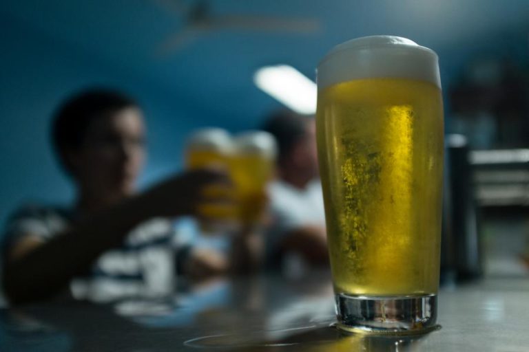 ARC DE CABO VERDE INVESTIGA CAMPANHA PUBLICITÁRIA DE CERVEJA PORTUGUESA