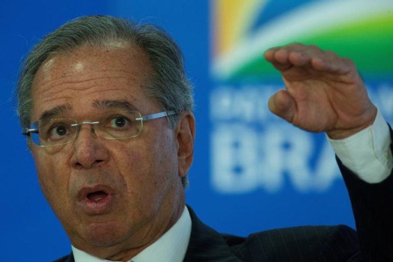 MINISTRO BRASILEIRO AVISA QUE PROTESTOS SOCIAIS PODEM CAUSAR PEDIDOS DE RESTRIÇÃO DE LIBERDADES