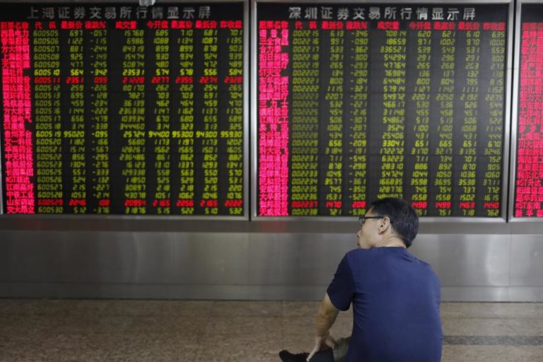 BOLSA DE XANGAI ABRIU A CAIR 0,03%