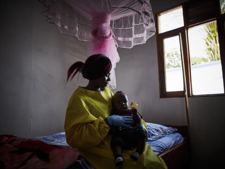 EPIDEMIA DE ÉBOLA PERDE FORÇA E TENDE A DESAPARECER NOS PRÓXIMOS MESES