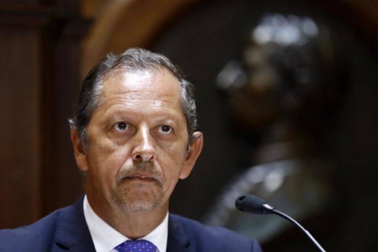 DIRIGENTES DA QUERCUS APRESENTAM QUEIXA CONTRA PRESIDENTE POR “FAVORES PARTIDÁRIOS”