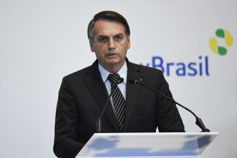 JAIR BOLSONARO DENUNCIADO POR CRIMES CONTRA A HUMANIDADE NO TRIBUNAL PENAL INTERNACIONAL