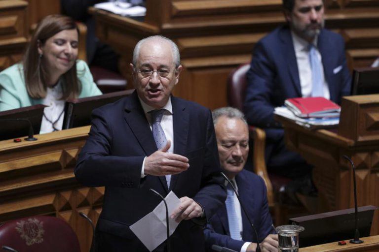 RUI RIO É O ÚNICO CANDIDATO À LIDERANÇA PARLAMENTAR DO PSD
