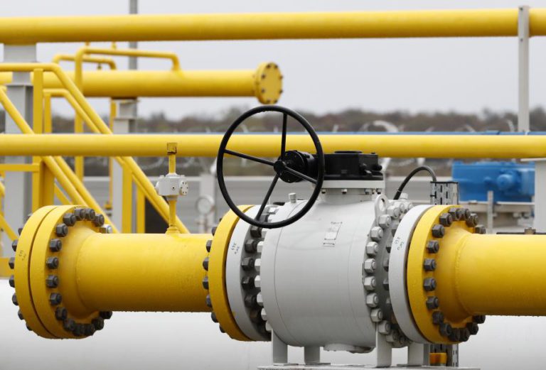 TOTAL PONDERA AMPLIAR FÁBRICA DE LIQUEFAÇÃO DE GÁS NATURAL NO NORTE DE MOÇAMBIQUE