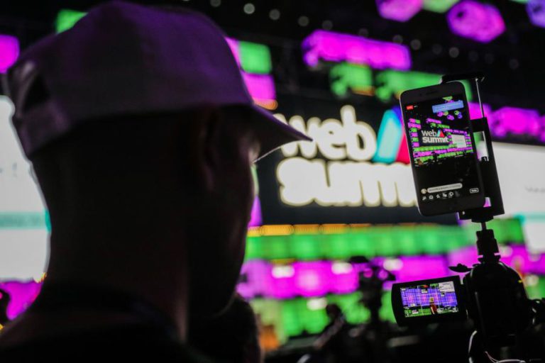 PARTICIPANTES NA WEB SUMMIT FAZEM 22 MIL COMPRAS E GASTAM EM MÉDIA 14 EUROS