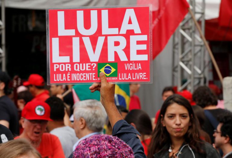 ANTIGO PRESIDENTE BRASILEIRO LULA DA SILVA SAIU DA PRISÃO