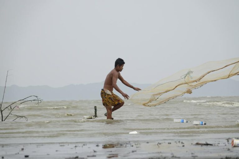 BANGLADESH E ÍNDIA CONTABILIZAM SEIS VÍTIMAS MORTAIS COM PASSAGEM DO CICLONE BULBUL