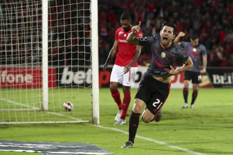 BENFICA VENCE NOS AÇORES COM REVIRAVOLTA NO MARCADOR