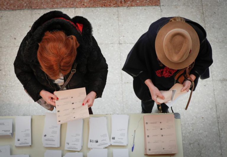 MENOS VOTANTES ATÉ ÀS 18:00 EM ESPANHA RELATIVAMENTE ÀS ELEIÇÕES DE 28 DE ABRIL