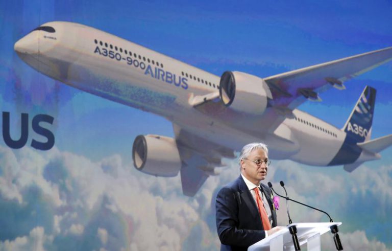 AIRBUS VENDE 50 AVIÕES A350 À EMIRATES POR 14,5 MIL ME