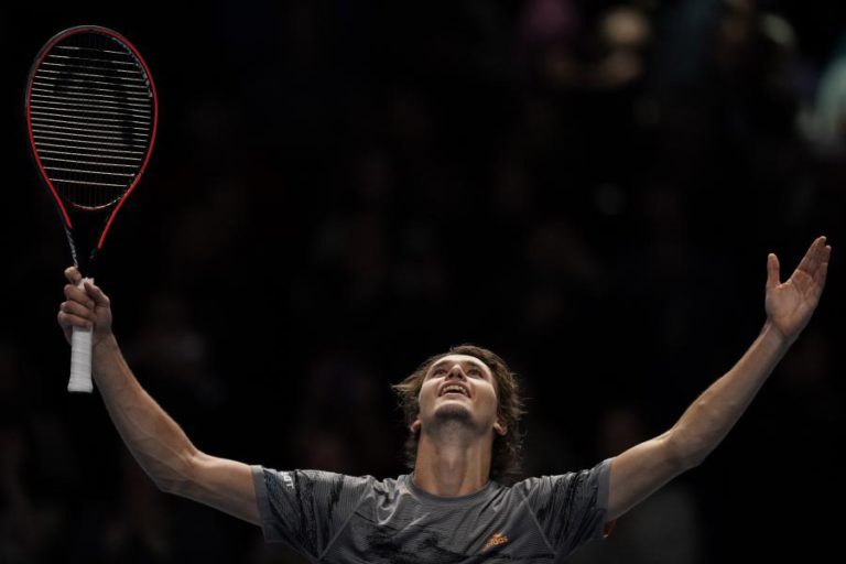 ALEXANDER ZVEREV VENCE E ‘ELIMINA’ RAFAEL NADAL NAS FINAIS ATP