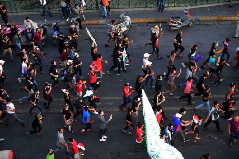QUATRO MANIFESTANTES IRAQUIANOS MORTOS EM CONFRONTOS COM FORÇAS DE SEGURANÇA