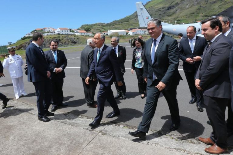 PRESIDENTE DA REPÚBLICA PASSA O FIM DE ANO NA ILHA DO CORVO