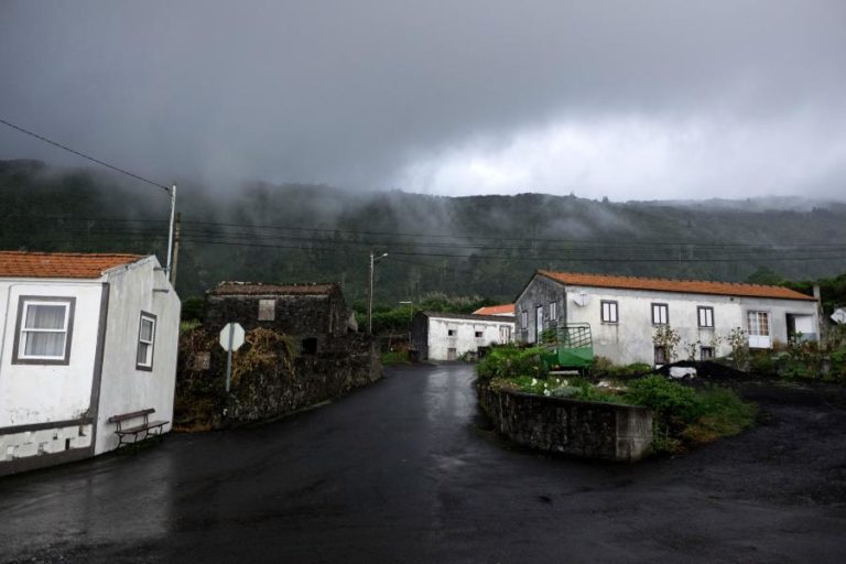 CINCO ILHAS DOS AÇORES SOB AVISO LARANJA DEVIDO À PREVISÃO DE CHUVA NO SÁBADO