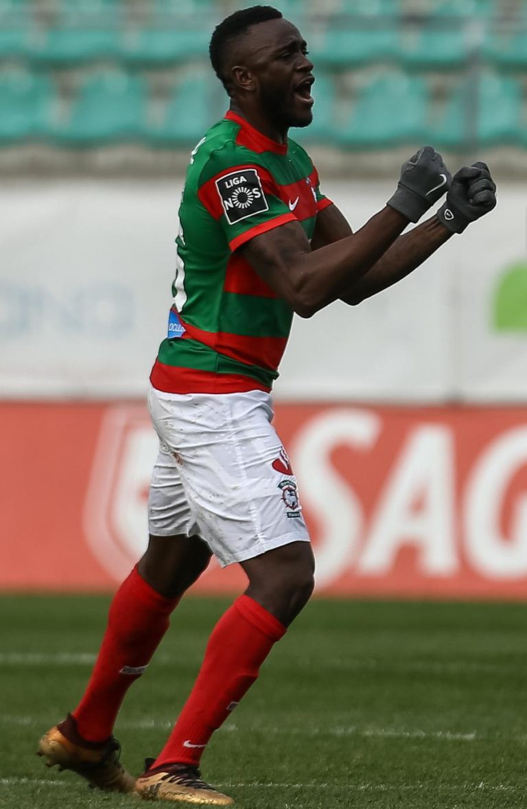 MARÍTIMO ANUNCIA REGRESSO DO AVANÇADO CAMARONÊS JOEL TAGUEU