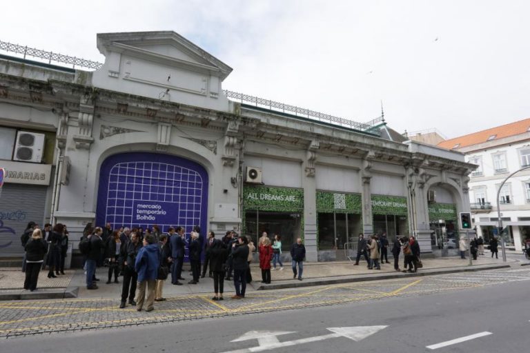 COMERCIANTES AFETADOS POR OBRAS DO BOLHÃO CONSIDERAM COMPENSAÇÕES “INSUFICIENTES”