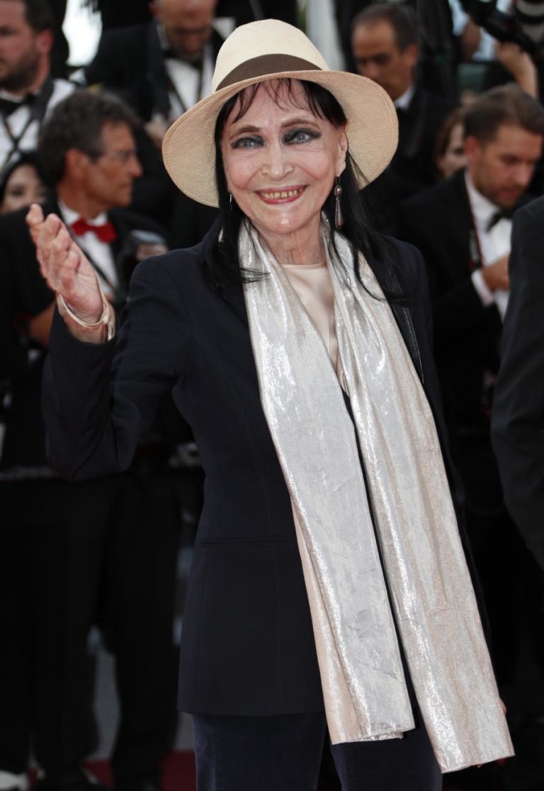 MORREU ANNA KARINA, ICONE DA NOUVELLE VAGUE