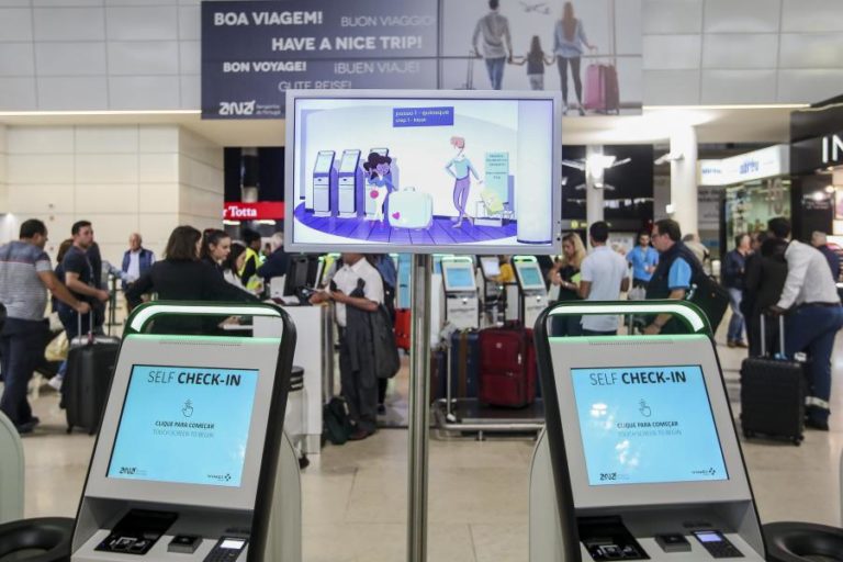 AGENTES DO SETOR DO TURISMO PEDEM CONCLUSÃO DAS OBRAS NO AEROPORTO DE LISBOA