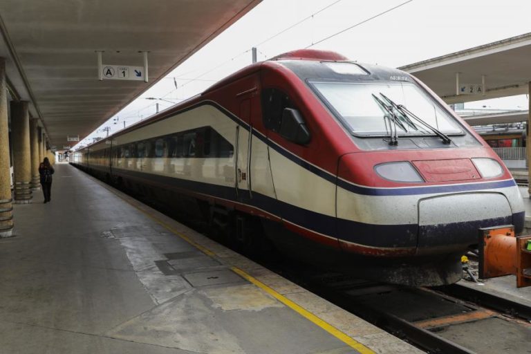 LIGAÇÃO FERROVIÁRIA ENTRE LISBOA E PORTO CORTADA – CP