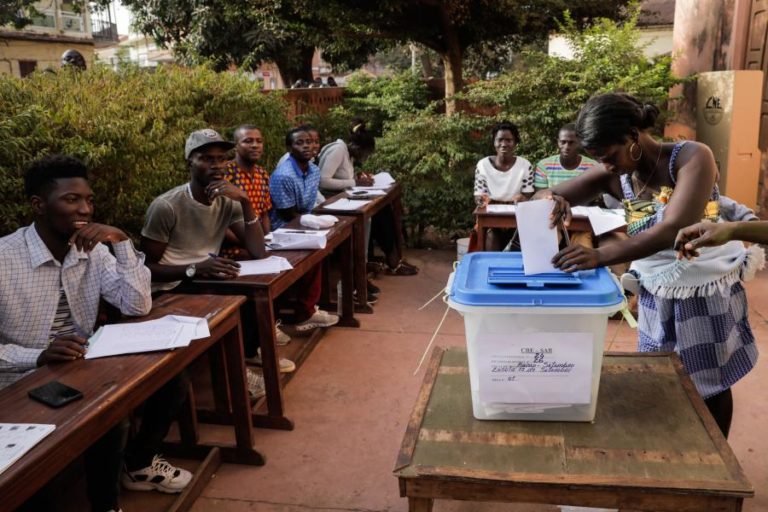 APARENTEMENTE TUDO CORREU BEM E SEM INCIDENTES NAS ELEIÇÕES NA GUINÉ-BISSAU