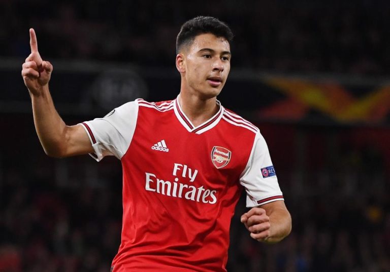 ARSENAL REGRESSA ÀS VITÓRIAS, APÓS MÊS E MEIO E NOVE JOGOS SEM GANHAR