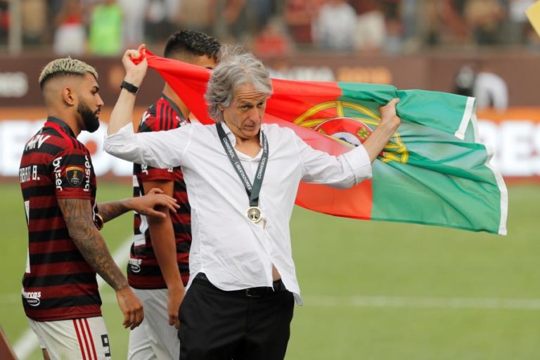 JORGE JESUS VENCE PRÉMIO “BOLA DE PRATA” PARA MELHOR TREINADOR DO BRASILEIRÃO