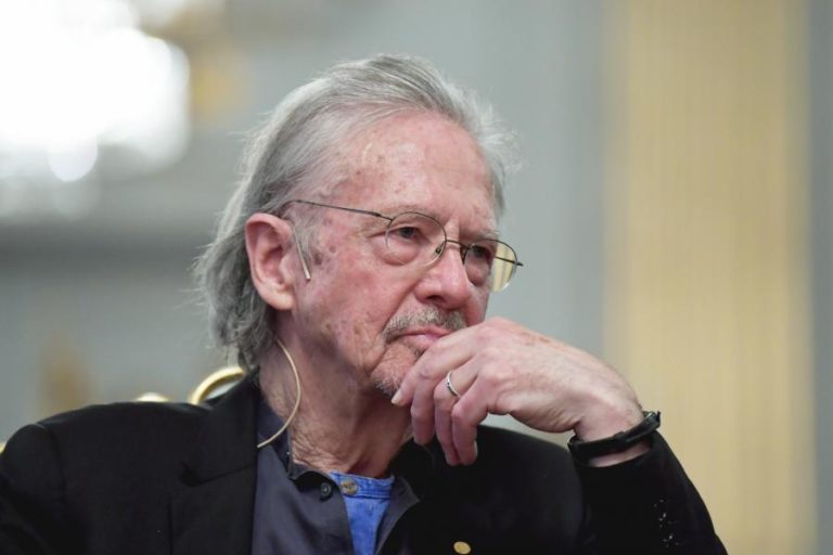 KOSOVO, ALBÂNIA, TURQUIA E CROÁCIA VÃO BOICOTAR ENTREGA DO NOBEL A PETER HANDKE