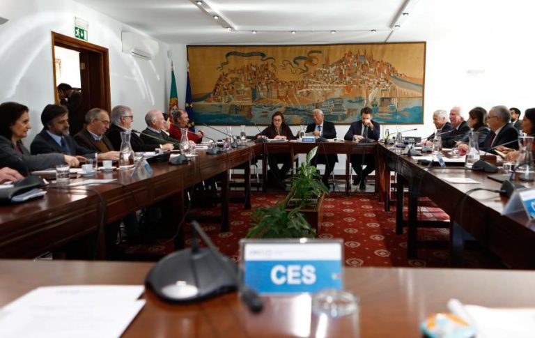 FESAP SAI DA REUNIÃO COM GOVERNO COM “UMA MÃO VAZIA E A OUTRA CHEIA DE NADA”