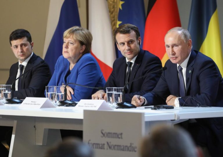 UCRÂNIA E RÚSSIA ACORDAM TROCAM DE PRISIONEIROS E QUEREM APLICAR COMPLETO CESSAR-FOGO