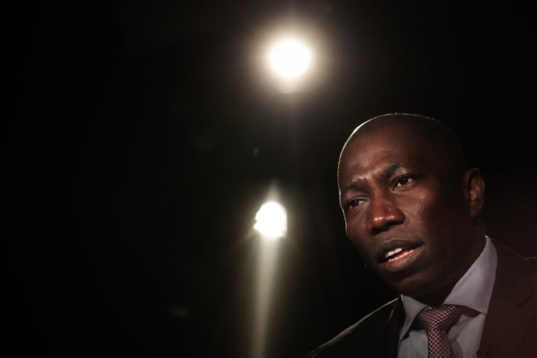 QUEREMOS UMA SOCIEDADE GUINEENSE UNA E INDIVISÍVEL — DOMINGOS SIMÕES PEREIRA