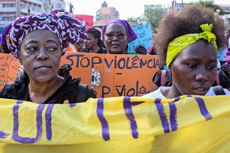 ISABEL GANHOU CORAGEM PARA EXIGIR FIM DA VIOLÊNCIA CONTRA AS MULHERES EM MOÇAMBIQUE